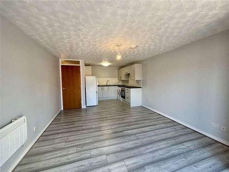 Vernon Terrace, Northampton, Northamptonshire, NN1 - Photo 2