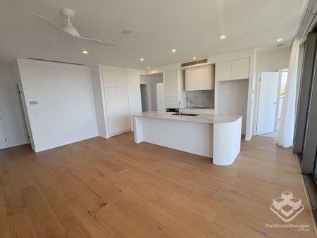 Premium 2 Bedroom, 2 Bathroom luxury Apartment - The Greenwich - Photo 5