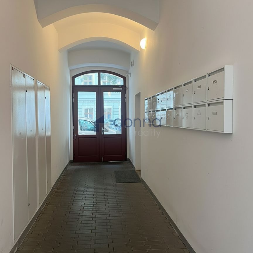 Pronájem bytu 4+kk 99 m², Drtinova, Praha Smíchov - Фото 1