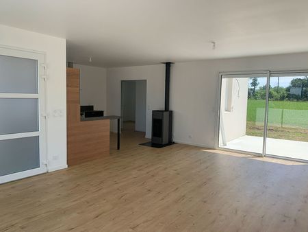Location Maison 4 pièces 94m² - Photo 2