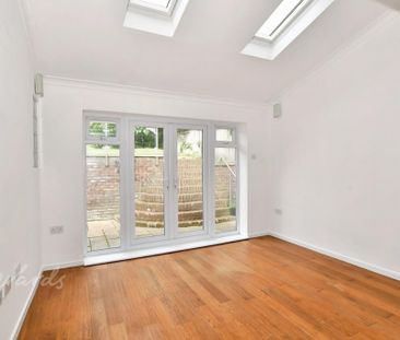 4 bedroom detached house to rent - Photo 1