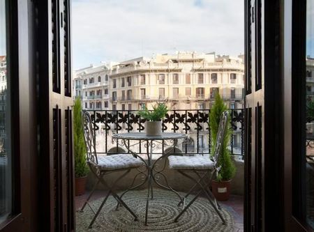 Rambla de Catalunya, Barcelona, Catalonia 08008 - Photo 3