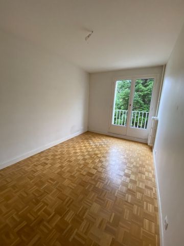 Location Appartement 3 pièces 70m² - Photo 3