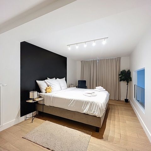 Triplex te huur in Saint-Gilles - Photo 1