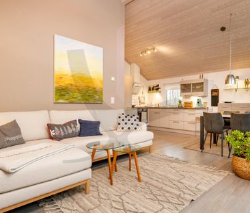 Skandinavisches Architektenhaus mit Garten - Photo 1