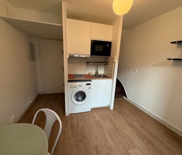 Location Appartement T1 meublé - GRAND RUE - Photo 2