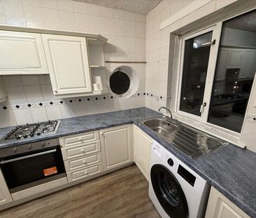 3 Bed Flat, Parkneuk Road, G43 - Photo 5
