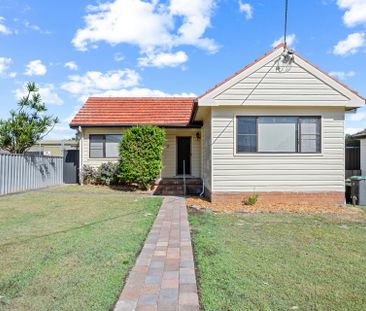 Three Bedroom Home - Photo 3