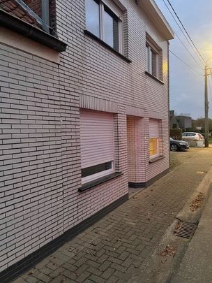 Woning met 3 slaapkamers,garage en tuin - Foto 1