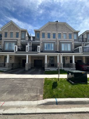 For Lease - 40 Ennerdale Street, Barrie, Ontario - Photo 1