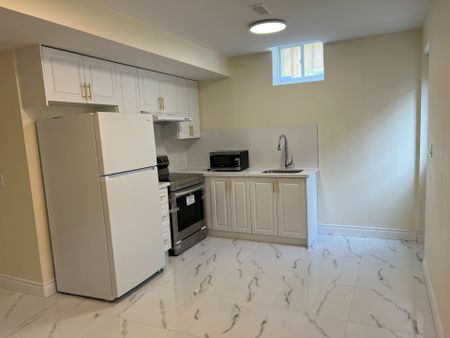 For Lease - 447 Grindstone Trail Unit# Bsmt, Oakville, Ontario - Photo 5