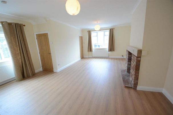 3 bedroom semi-detached house to rent - Photo 1
