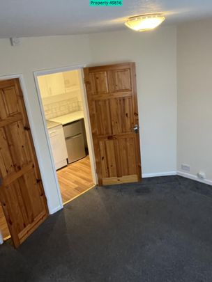 Studio to rent - Photo 1