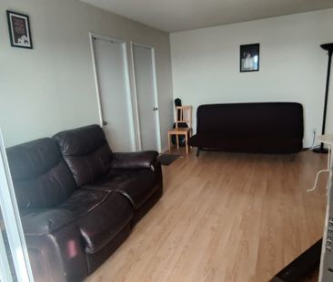 For Lease - 145 Hillcrest Avenue Unit# 816, Mississauga, Ontario - Photo 2