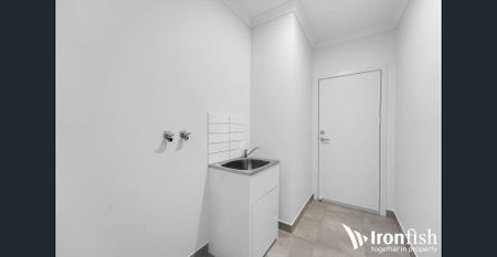 Brand New Spacious Family Home in Crestmead - $720/week - Photo 4