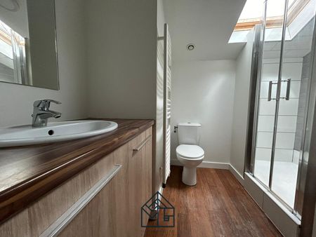 Location Appartement 3 pièces 67m² ROANNE 42300 - Photo 4