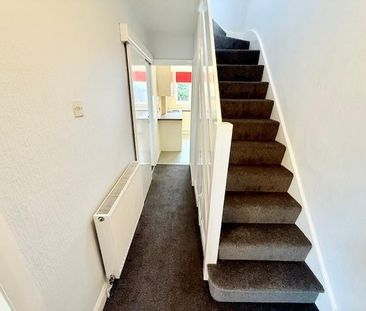 2 bedroom semi-detached house to rent - Photo 6