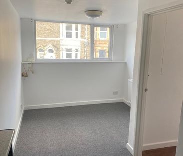 1 Bed Flat, Stapleton Road, BS5 - Photo 4