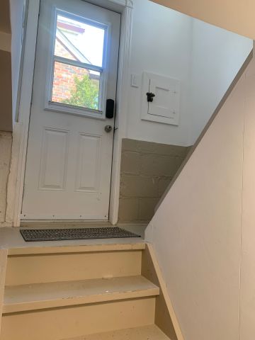 For Lease - 324 Lawrence Avenue, Toronto, Ontario - Photo 3