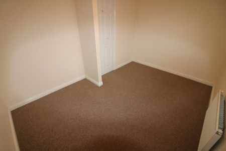 Chartwell Gardens, Kingswood, Hull - Photo 3