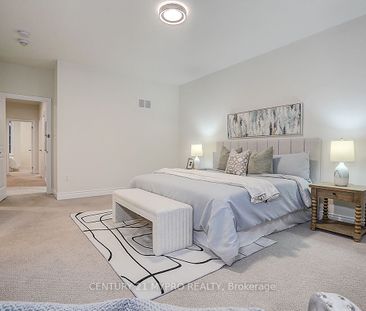 For Lease - 33 Mallery Street, Richmond Hill, Ontario - Photo 2