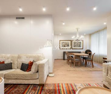 Exclusiva vivienda con terraza junto a Turó Park - Photo 2