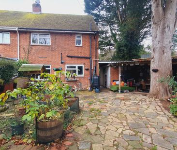 3 bedroom semi-detached house to rent - Photo 1