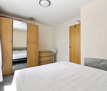 2 bedroom property to rent - Photo 5