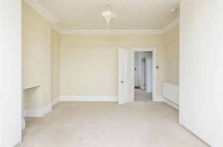 4 bedroom detached house to rent - Photo 5