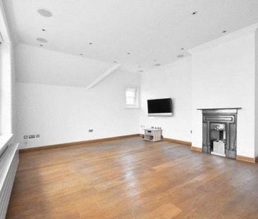 4 bedroom flat to rent - Photo 1