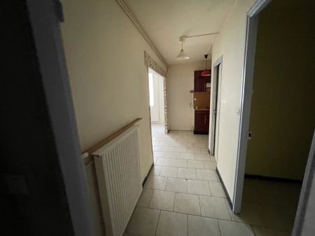 Location Appartement 2 pièces 44 m2 à Saint-Quentin - Photo 3