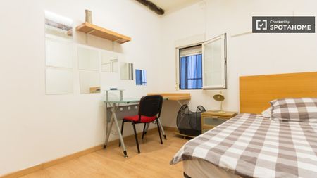 madrid, Community of Madrid 28015 - Photo 5