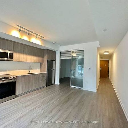 1 Bed & 1 Bath - 357 King West Condos - Photo 1