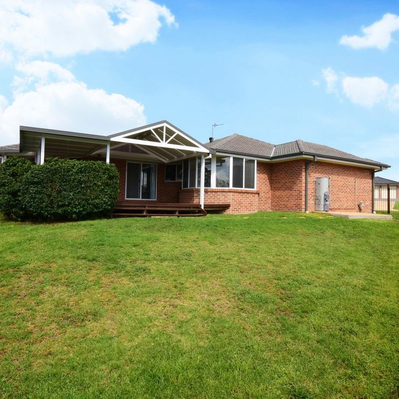 Spacious Family Living on Myall - Photo 1