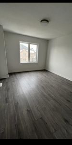 For Lease - 205 West Oak Trail Unit# 1, Kitchener, Ontario - Photo 3