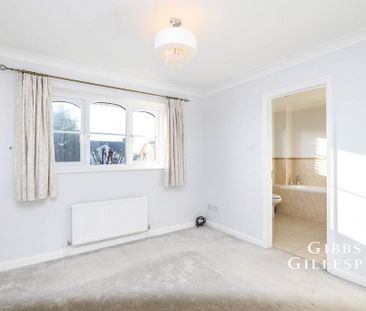 5 bedroom detached house to rent - Photo 3