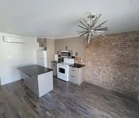 1 room apartment of 44m² in Montreal - Photo 1