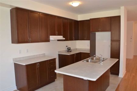 For Lease - 50 Andretti Crescent, Brampton, Ontario - Photo 5