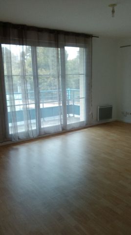 Location Appartement 3 pièces 64m² ST JEAN DE BRAYE 45800 - Photo 2