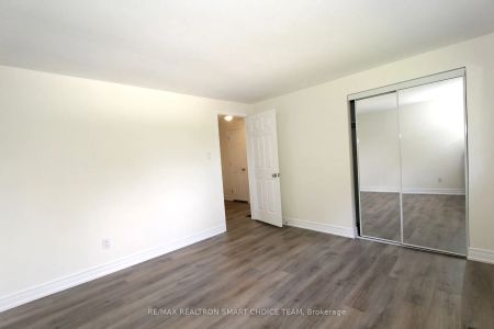 Property For Lease | E9237501 - Photo 5