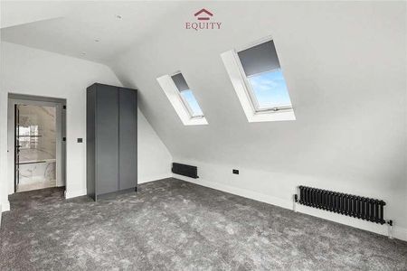 Bullsmoor Lane, Enfield, EN3 - Photo 3