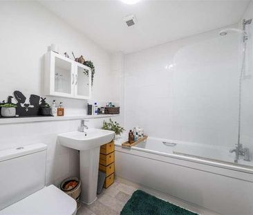 Three Cuppes Lane, Salisbury, SP1 - Photo 6