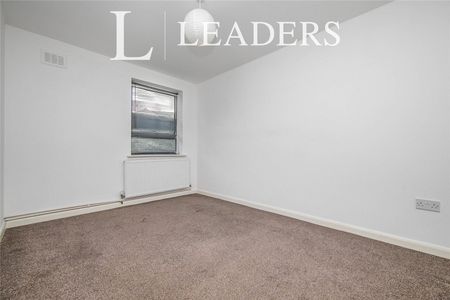 maisonette to rent Chapel Street, Rowhedge, Colchester, Essex, CO5 - Photo 2