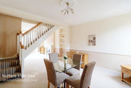 2 bedroom semi-detached house to rent - Photo 5