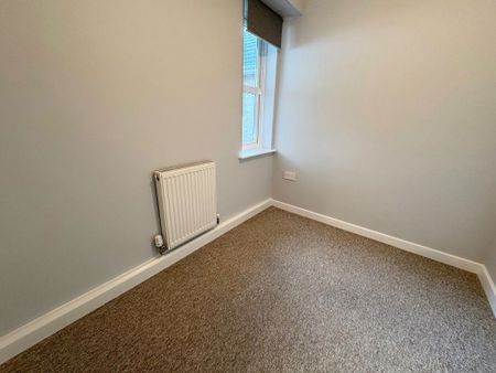 RICHMOND PARK ROAD, CHARMINSTER (P07839) - Photo 3