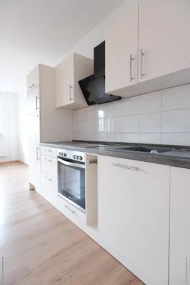 CHICE MAISONETTEWOHNUNG IM HERZEN VON WERDAU! Mit Einbauküche ! - Foto 1