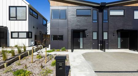 12 Betty Boyes Street, Wallaceville - Photo 4