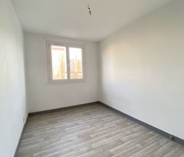 Location Appartement 4 pièces 71m² - Photo 3