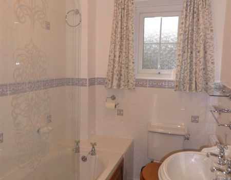 Castle Carey Gardens - Photo 5