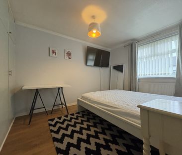 Garesfield Street, Adamsdown - Photo 6